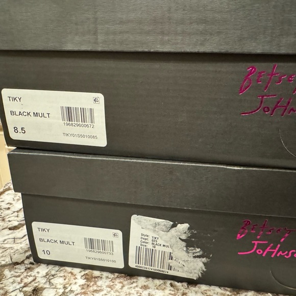 Betsey Johnson Heels 🩷 - Picture 4 of 5